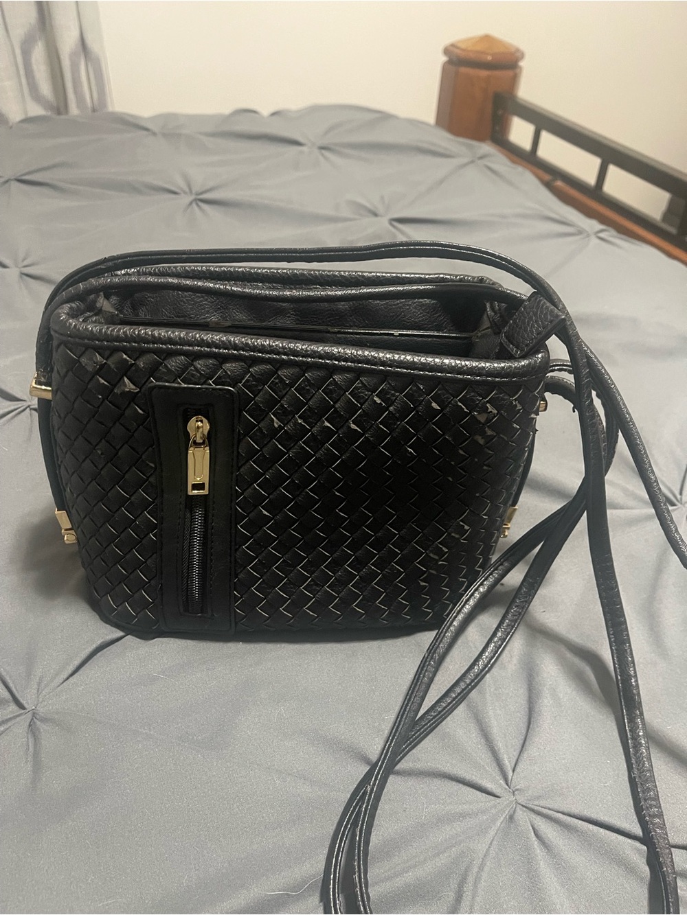 Samoe vegan Black Woven Crossbody Bag -